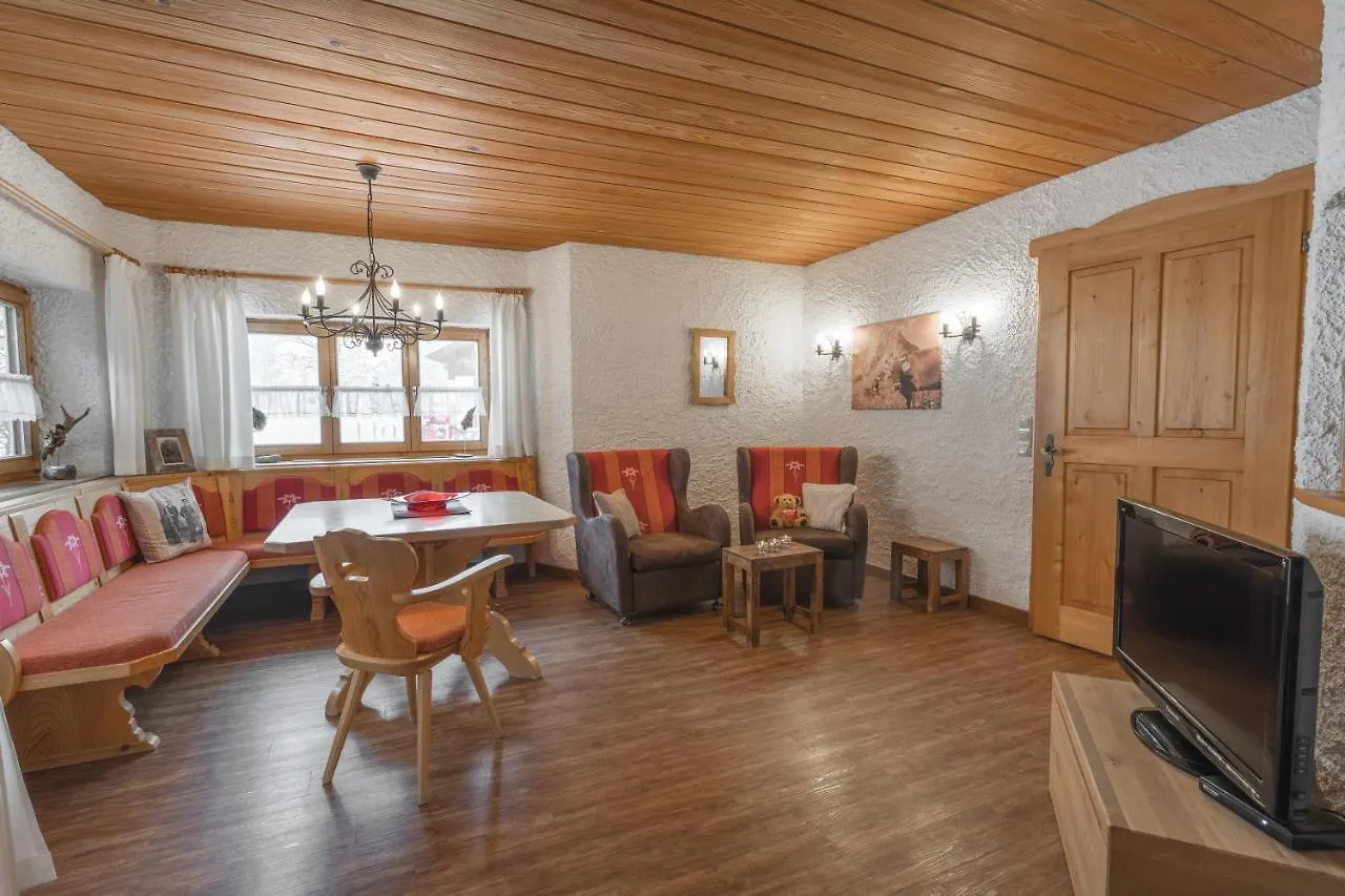 Ferienwohnungen Alpentraum - Landhaus am Bächle Oberstdorf 0*,  Deutschland