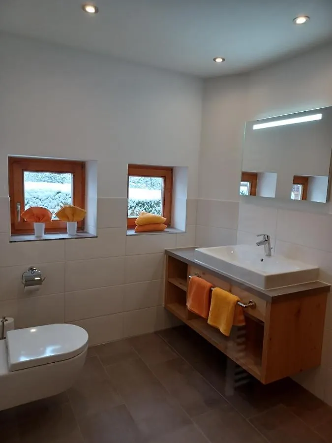 Ferienwohnungen Alpentraum - Landhaus am Bächle Oberstdorf 0*,