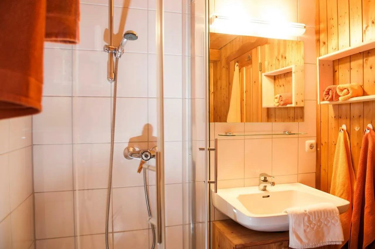 Apartment Ferienwohnungen Alpentraum - Landhaus am Bächle Oberstdorf